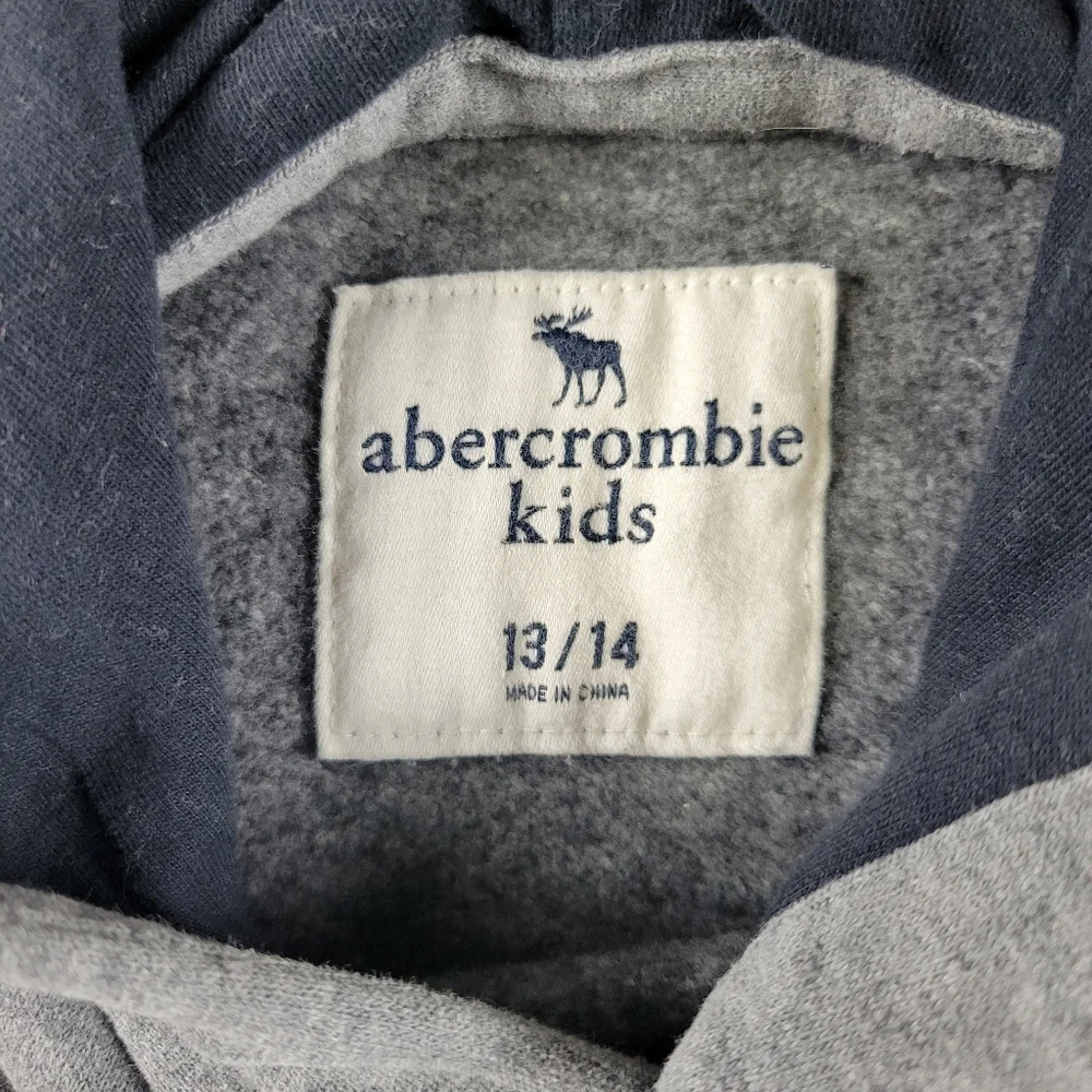 Abercrombie & Fitch Kids Gray Navy Ombre Pullover Hoodie Boys Size 13/14
